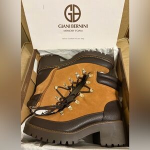 NWT Giani Bernini Maddyson Lace-Up Lug-Sole Memory Foam Booties - Size 9.5
